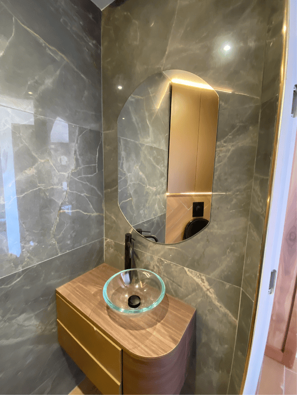 Miroirs sur-mesure et glace sur Montpellier et ses alentours dans l'Hérault